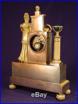 Pendule bronze doré Empire Restauration french clock uhr XIXéme 44 cm