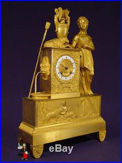 Pendule bronze doré Empire Restauration french clock uhr XIXéme 46 cm
