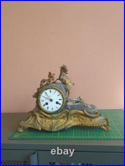 Pendule bronze doré XIXe avec chèvre mouvement à réviser style Napoléon III