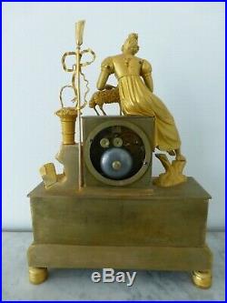 Pendule bronze doré à fil bergère french gilt bronze mantel clock