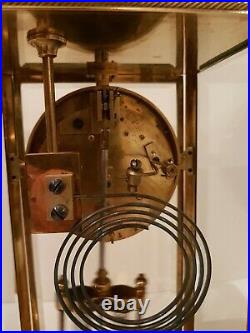 Pendule cage en verre régulateur. Vers 1900
