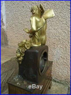 Pendule d'Honoré PONS en Bronze Doré à Sujet Allégorique Empire Restauration