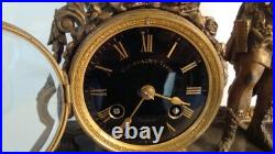 Pendule de cheminée, 1900, marbre et bronze, en bon état et qui fonctionne