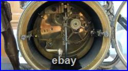 Pendule de cheminée, 1900, marbre et bronze, en bon état et qui fonctionne