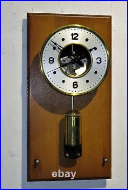 Pendule electrique à galette ENH de CLUSES electric clock (no ato, brillié)
