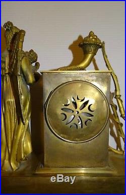 Pendule en bronze doré Epoque 1800/1824