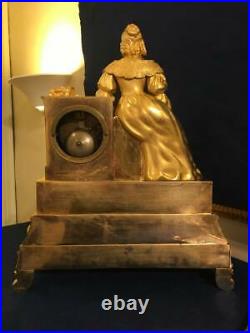 Pendule en bronze doré, Madame de Sévigné, XIXéme Epoque Charles X vers 1830