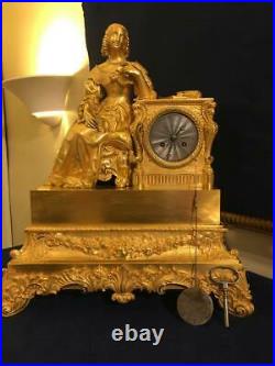 Pendule en bronze doré, Madame de Sévigné, XIXéme Epoque Charles X vers 1830