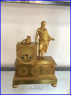 Pendule en bronze doré d'époque Empire général romain 19ème s
