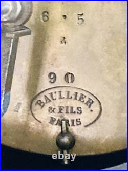 Pendule en bronze doré époque XIXe par Baullier & fils à PARIS (balancier à fil) Pendule en bronze doré époque XIXe par Baullier & fils à PARIS (balancier à fil)