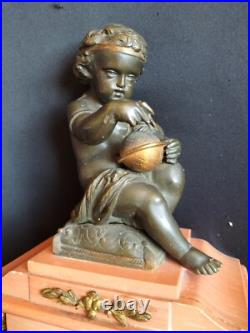 Pendule en marbre rose, forme temple & putti astronome bronze doré/patiné / XIXe