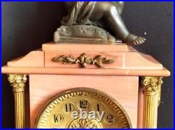 Pendule en marbre rose, forme temple & putti astronome bronze doré/patiné / XIXe