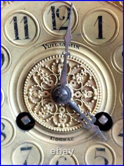 Pendule en marbre rose, forme temple & putti astronome bronze doré/patiné / XIXe