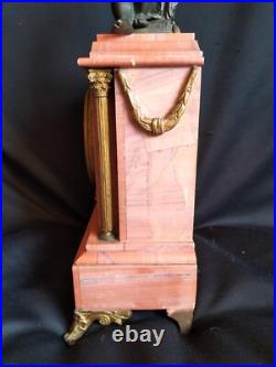 Pendule en marbre rose, forme temple & putti astronome bronze doré/patiné / XIXe