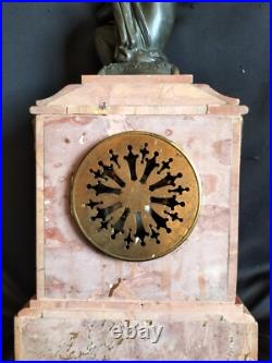 Pendule en marbre rose, forme temple & putti astronome bronze doré/patiné / XIXe