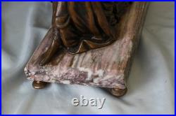 Pendule en régule MOREAU la liseuse sur marbre chiné Pendule en régule MOREAU la liseuse sur marbre chiné