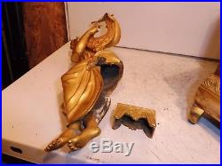 Pendule epoque restauration, bronze dore vendue en l'etat a restaurer
