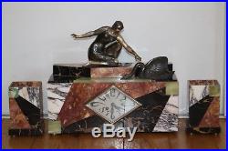 Pendule horloge art déco marbre onyx régule femme cygne cassolette