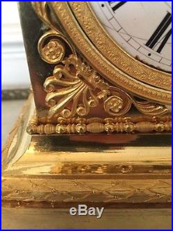Pendule horloge directoire bronze doré XVIII ème siècle