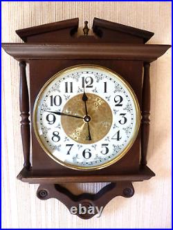 Pendule murale JAZ horlogerie vintage bois déco rustique retro France