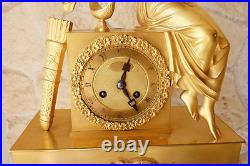 Pendule mythologique en bronze doré PSYCHE ouvrant la boite Viel Robin XIXé n545
