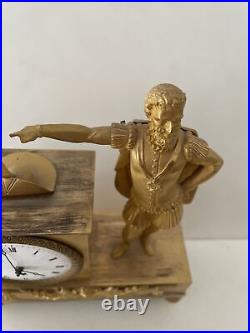 Pendule petit modèle en bronze époque empire signe vergo paris