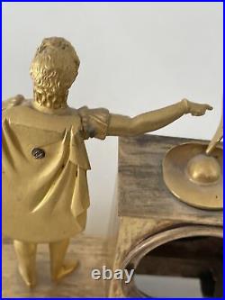 Pendule petit modèle en bronze époque empire signe vergo paris