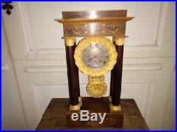 Pendule portique Charles X. Kaminuhr clock horloge antique uhren pendolo