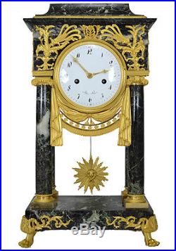 Pendule portique Empire. Kaminuhr bronze clock antike uhren marbre horloge