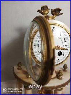 Pendule portique st Louis XVI marbre bronze dore fonctionne sonne