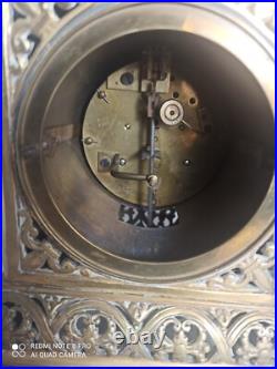 Pendule style baroque bronze fonctionne sonne
