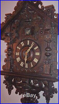 Rare ancienne horloge coucou de la foret noire