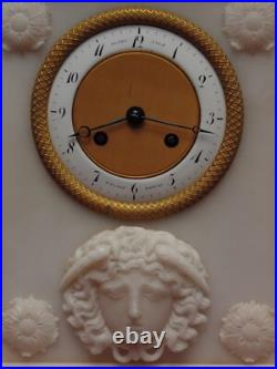 Rare ancienne magnifique pendule portique XVIII EME mouvement a fil fonctionne