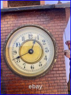 Réveil, pendule automate en terre cuite horloge foret noire