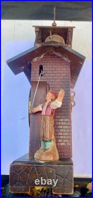 Réveil, pendule automate en terre cuite horloge foret noire