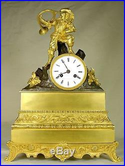 SUPERBE PENDULE Ca. 1830 BRONZE DORE ORMOULU ET PATINE VERT ROMANTIQUE CLOCK