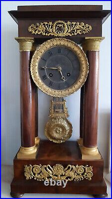 Superbe Pendule Horloge A Colonnes Portique Empire