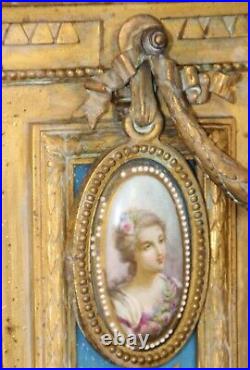 Superbe Pendule XIXème style Louis XVI en bronze et plaques de Porcelaine