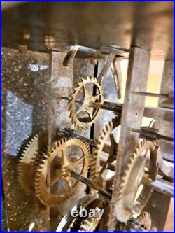 Tres Rare Horloge Pendule échappement chevalier de Béthune comtoise