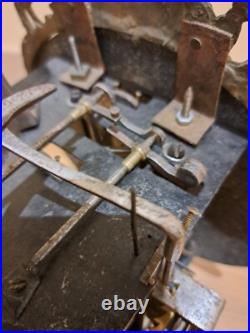 Tres Rare Horloge Pendule échappement chevalier de Béthune comtoise