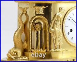 Très beau modèle de pendule fin XVIIIe empire clock uhr reloj ormolu bronze